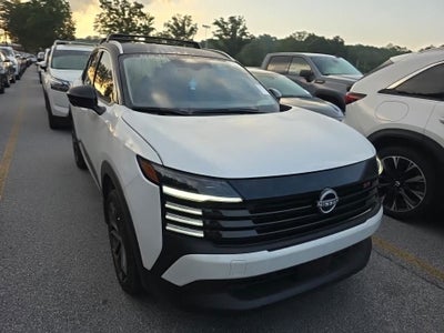 2025 Nissan Kicks SR FWD