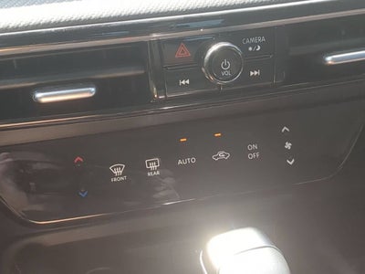 2025 Nissan Kicks SR FWD