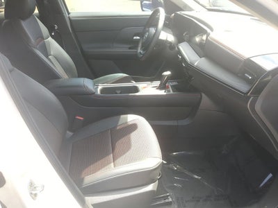 2025 Nissan Kicks SR FWD
