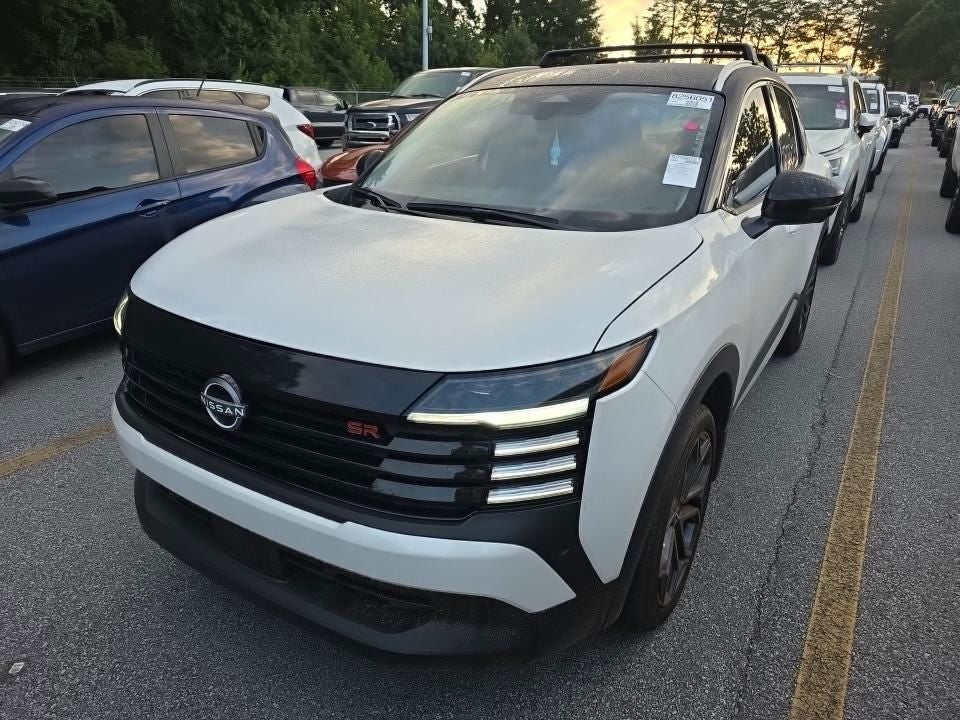 2025 Nissan Kicks SR FWD