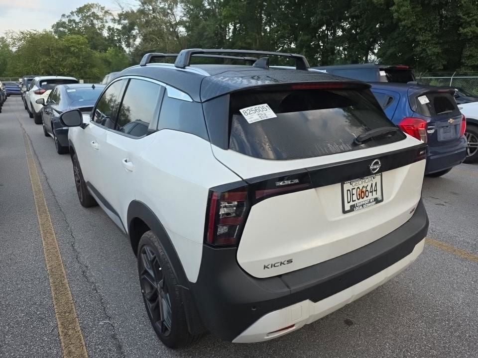 2025 Nissan Kicks SR FWD