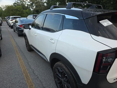 2025 Nissan Kicks SR FWD