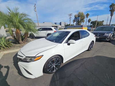 2018 Toyota Camry SE