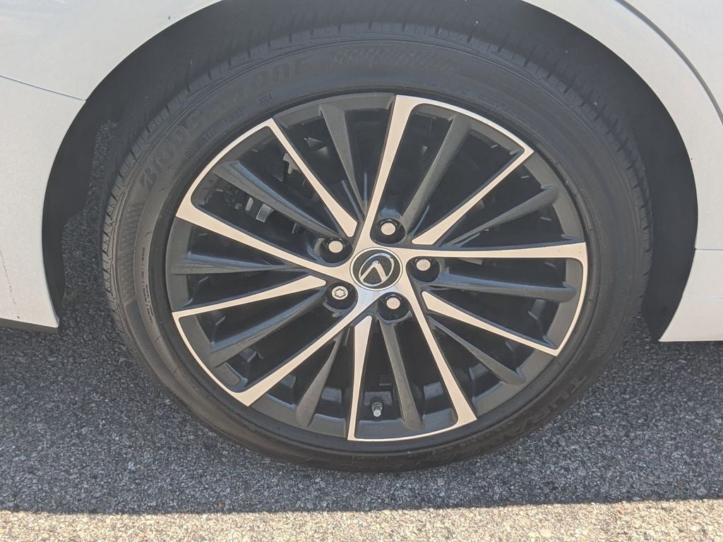 2025 Lexus ES 350 350