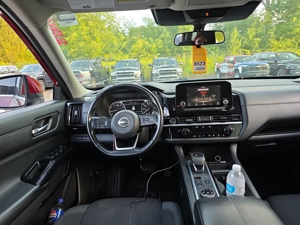 2022 Nissan Pathfinder SV 4WD