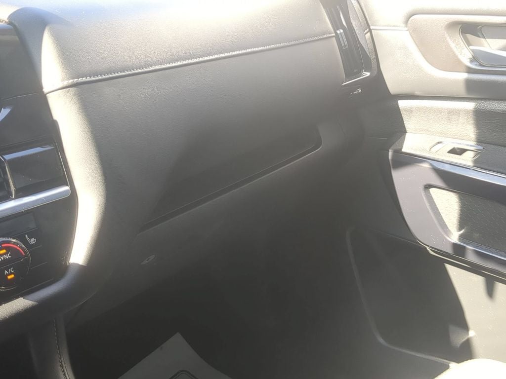 2022 Nissan Pathfinder SV 4WD