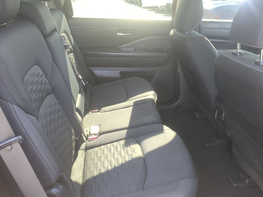 2022 Nissan Pathfinder SV 4WD