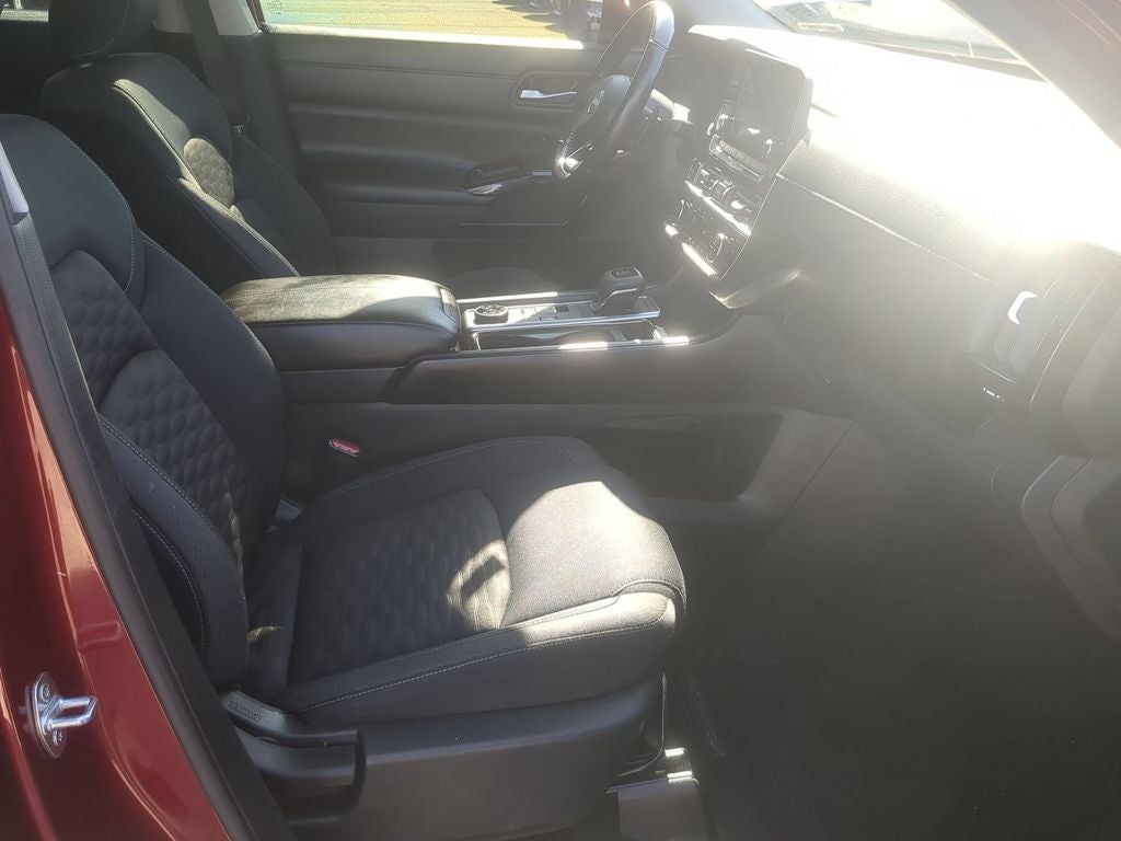 2022 Nissan Pathfinder SV 4WD