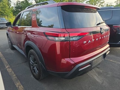 2022 Nissan Pathfinder SV 4WD
