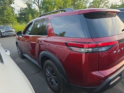 2022 Nissan Pathfinder SV 4WD