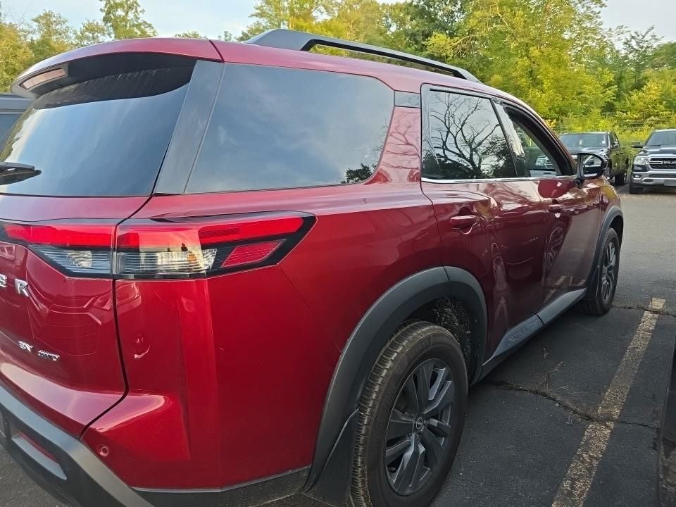 2022 Nissan Pathfinder SV 4WD