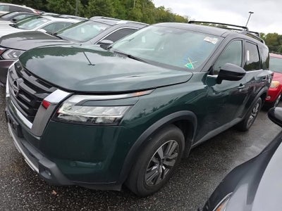 2022 Nissan Pathfinder SL 4WD