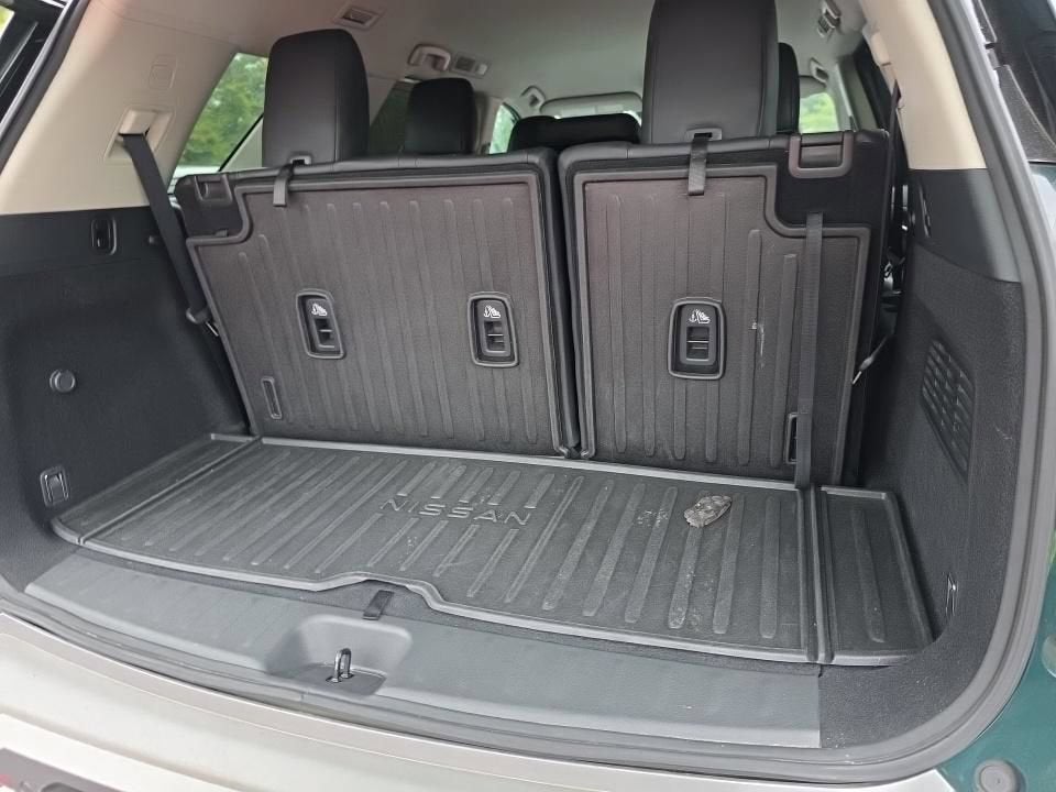 2022 Nissan Pathfinder SL 4WD