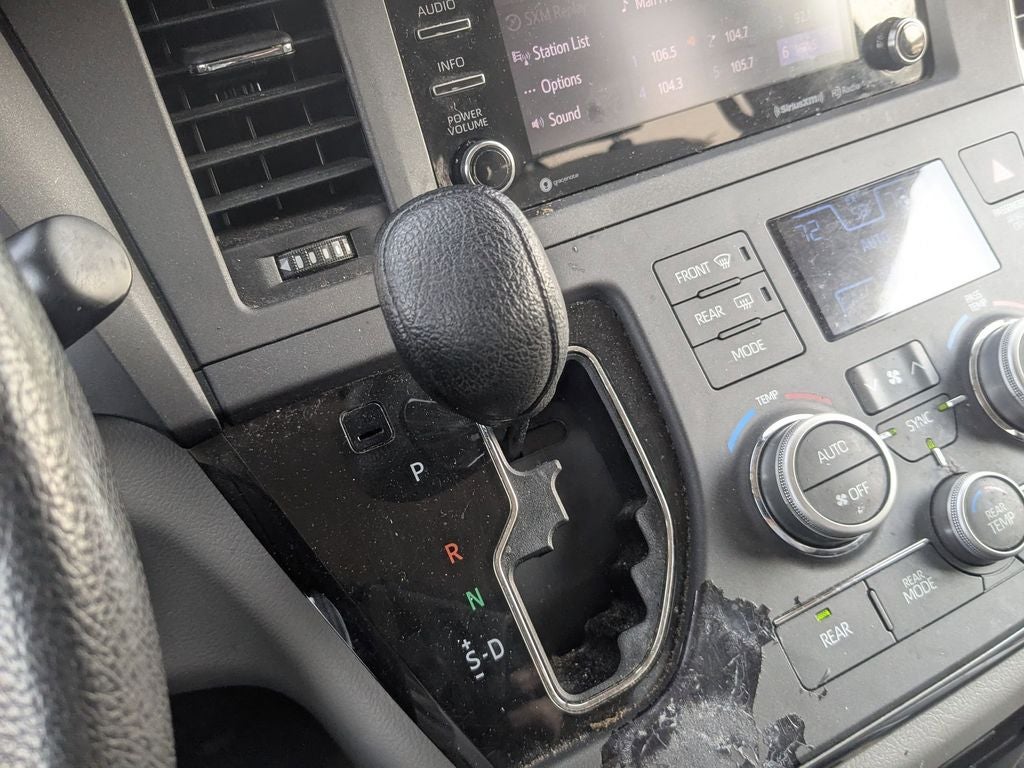 2018 Toyota Sienna LE 7 Passenger