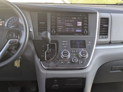 2018 Toyota Sienna LE 7 Passenger