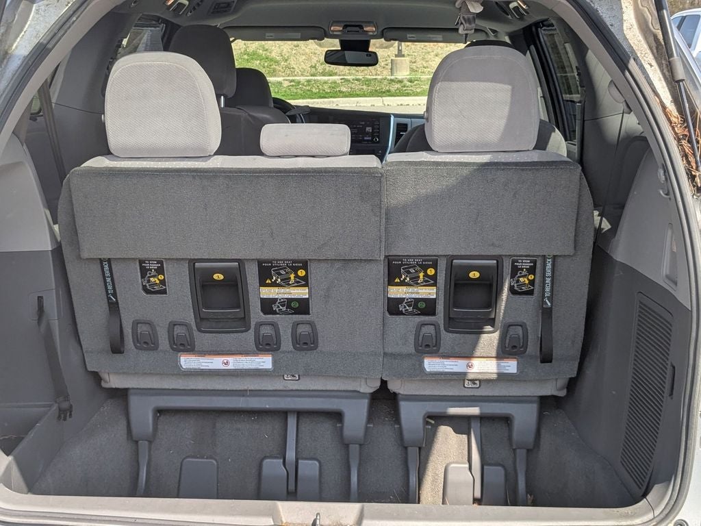 2018 Toyota Sienna LE 7 Passenger