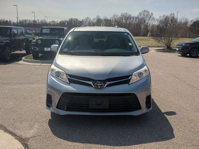 2018 Toyota Sienna LE 7 Passenger