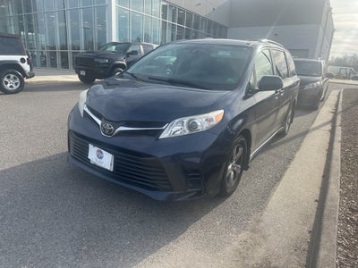 2018 Toyota Sienna LE 7 Passenger