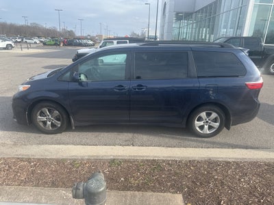 2018 Toyota Sienna LE 7 Passenger