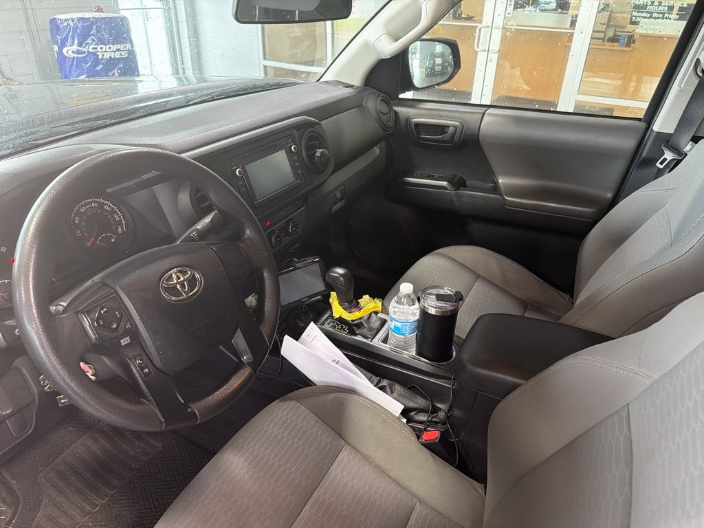 2016 Toyota Tacoma SR