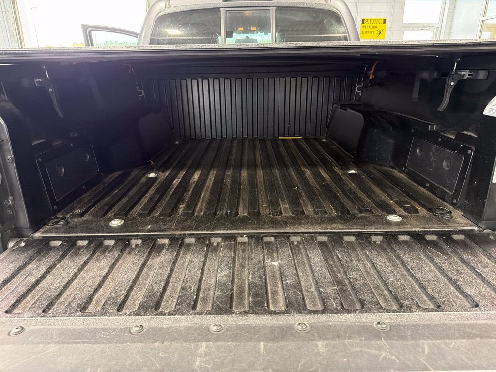 2016 Toyota Tacoma SR