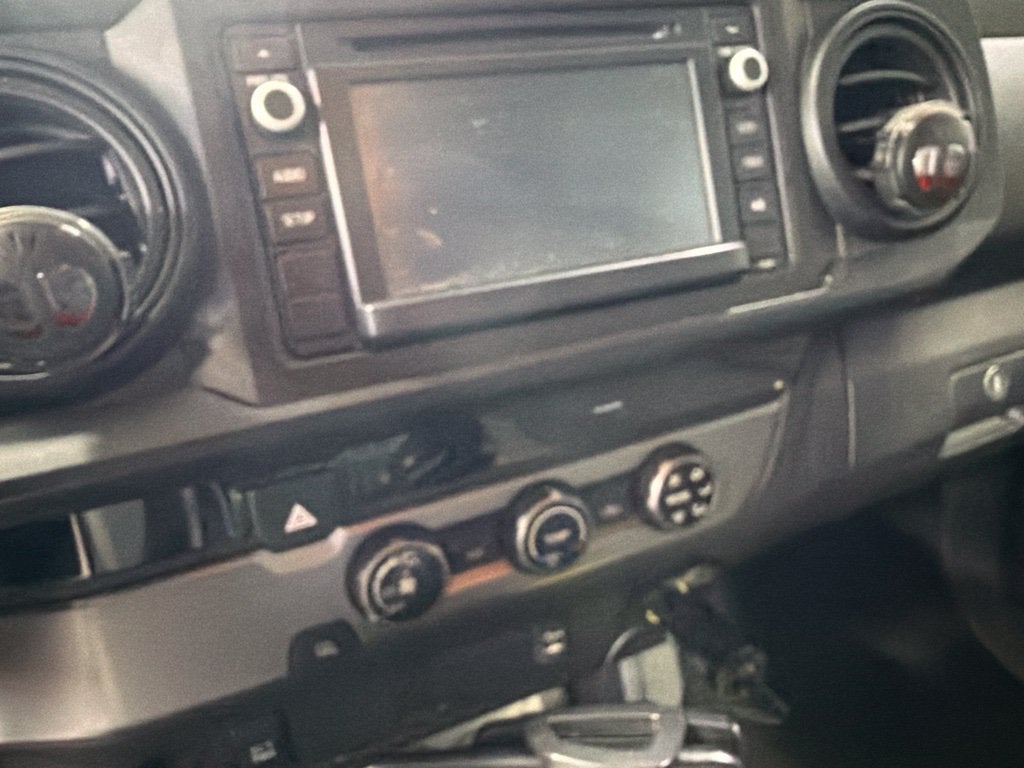 2016 Toyota Tacoma SR