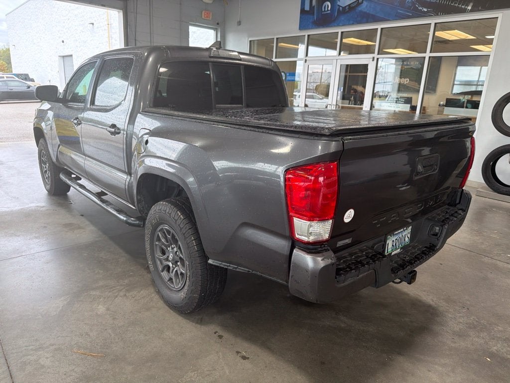 2016 Toyota Tacoma SR
