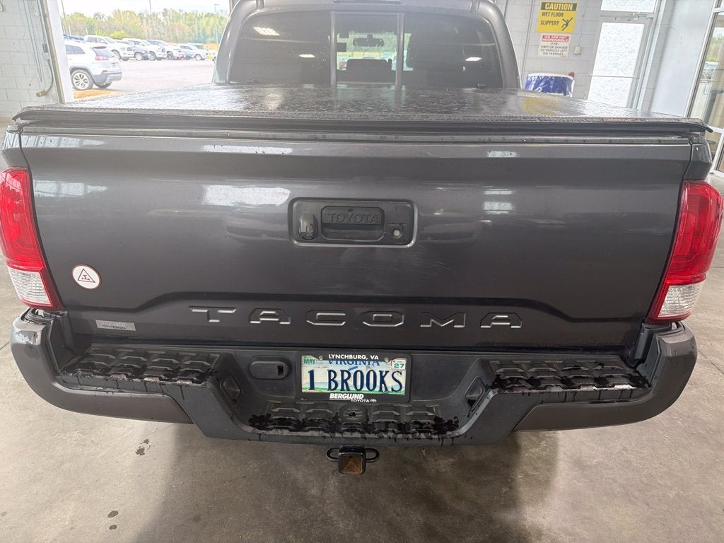 2016 Toyota Tacoma SR