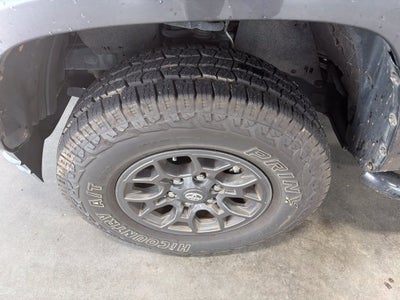 2016 Toyota Tacoma SR