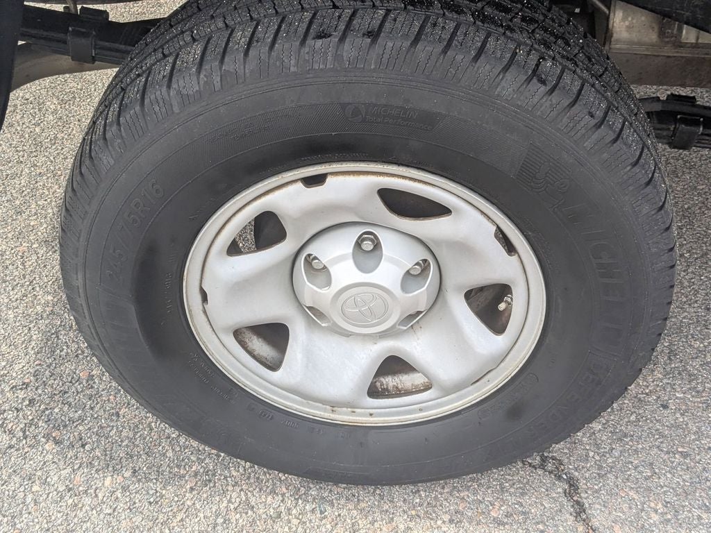 2016 Toyota Tacoma SR