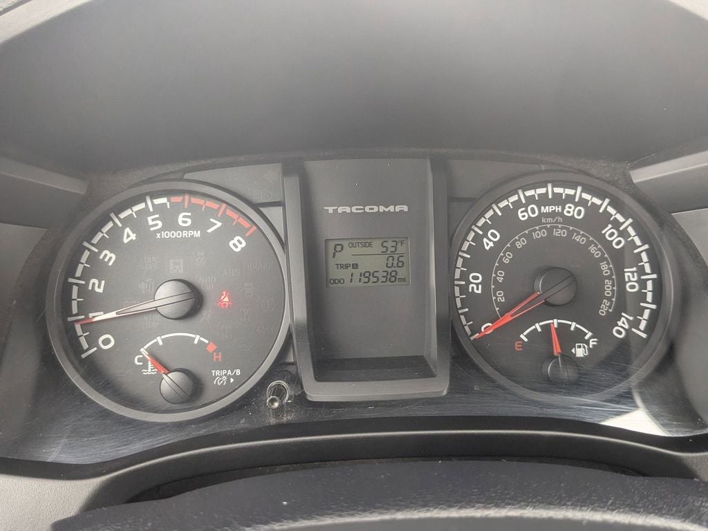 2016 Toyota Tacoma SR