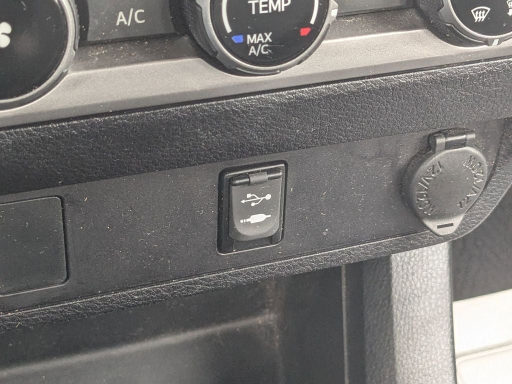 2016 Toyota Tacoma SR