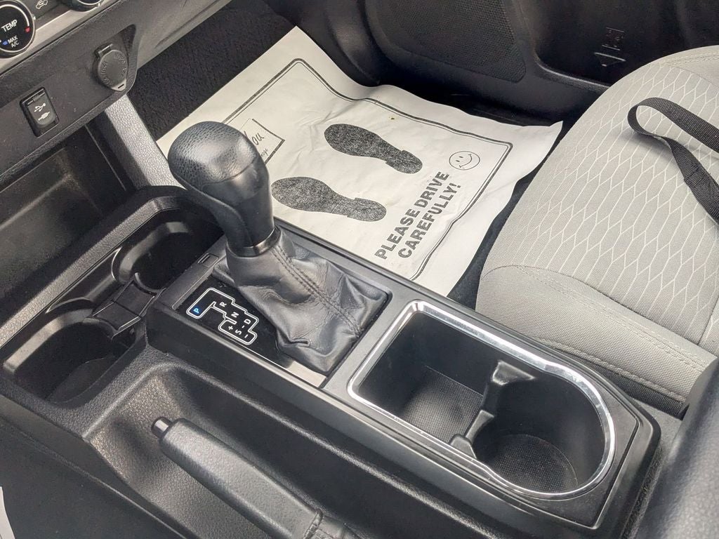 2016 Toyota Tacoma SR