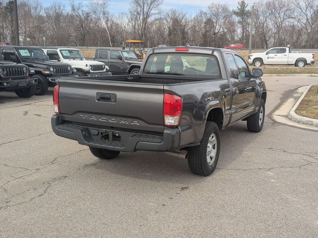 2016 Toyota Tacoma SR