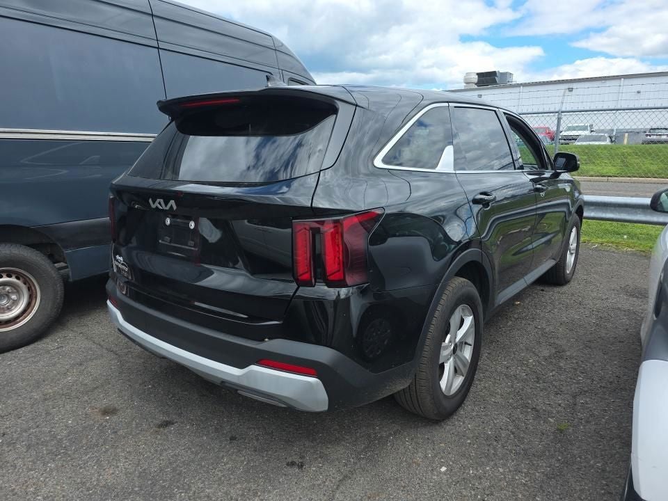 2025 Kia Sorento LX