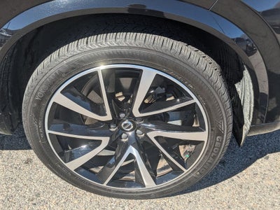 2021 Volvo XC90 T6 Momentum 7 Passenger