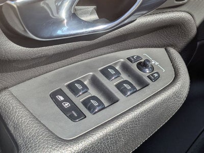 2021 Volvo XC90 T6 Momentum 7 Passenger