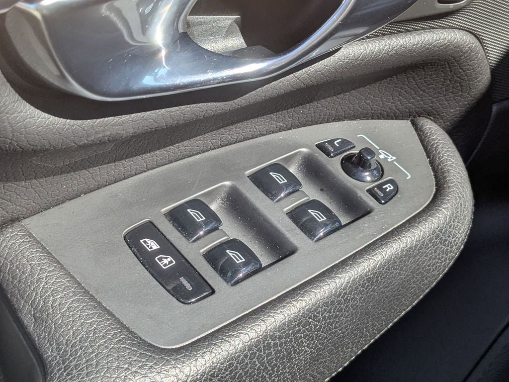 2021 Volvo XC90 T6 Momentum 7 Passenger