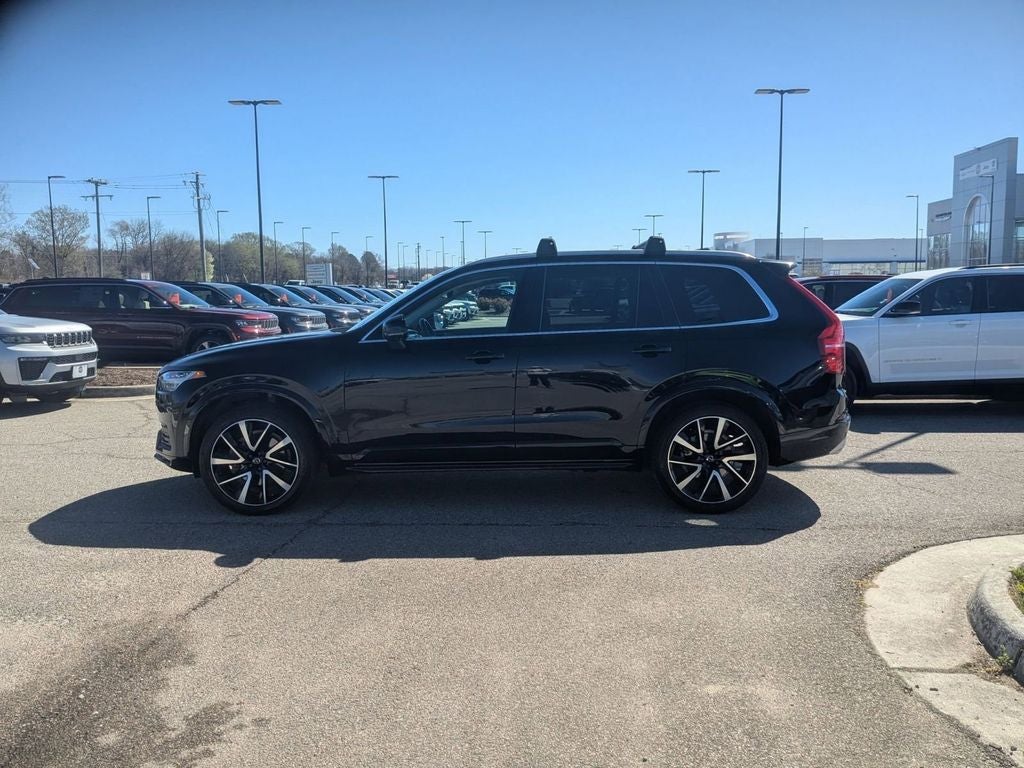 2021 Volvo XC90 T6 Momentum 7 Passenger