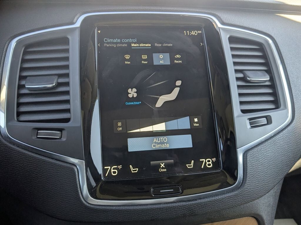 2021 Volvo XC90 T6 Momentum 7 Passenger