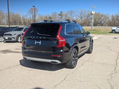 2021 Volvo XC90 T6 Momentum 7 Passenger