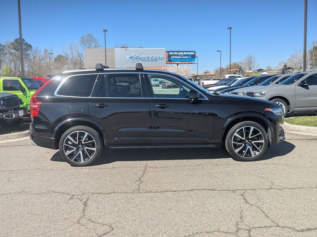2021 Volvo XC90 T6 Momentum 7 Passenger