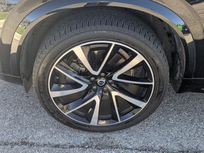 2021 Volvo XC90 T6 Momentum 7 Passenger