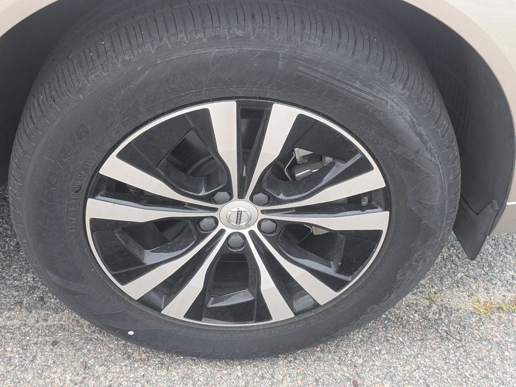 2025 Volvo XC60 B5 Core