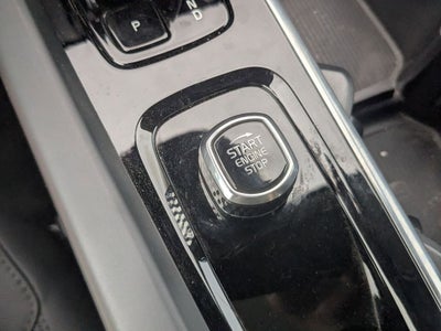 2025 Volvo XC60 B5 Core