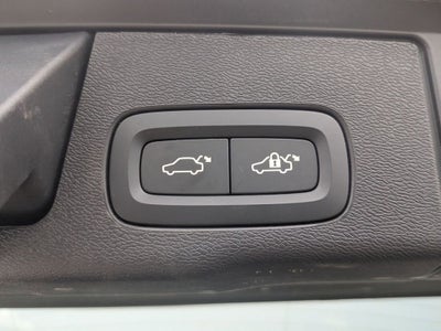 2025 Volvo XC60 B5 Core