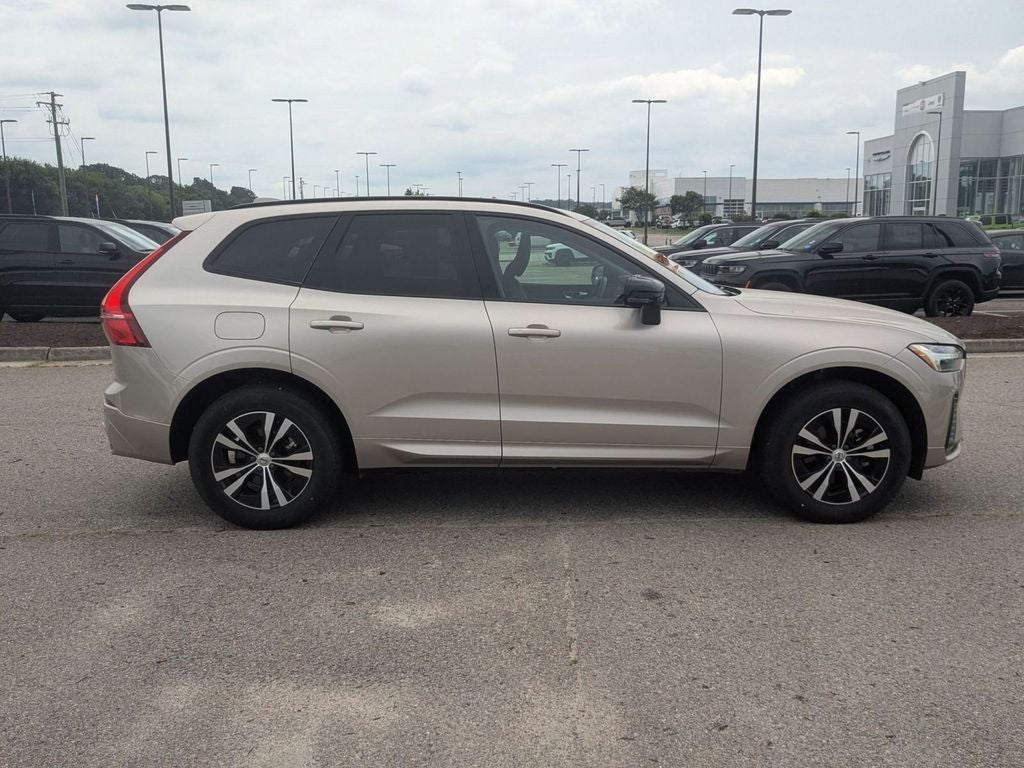 2025 Volvo XC60 B5 Core